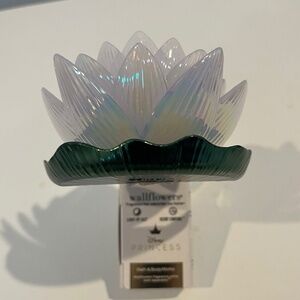 Bath & Body Works Disney - Princess Tiana Wallflower Plug & Nightlight